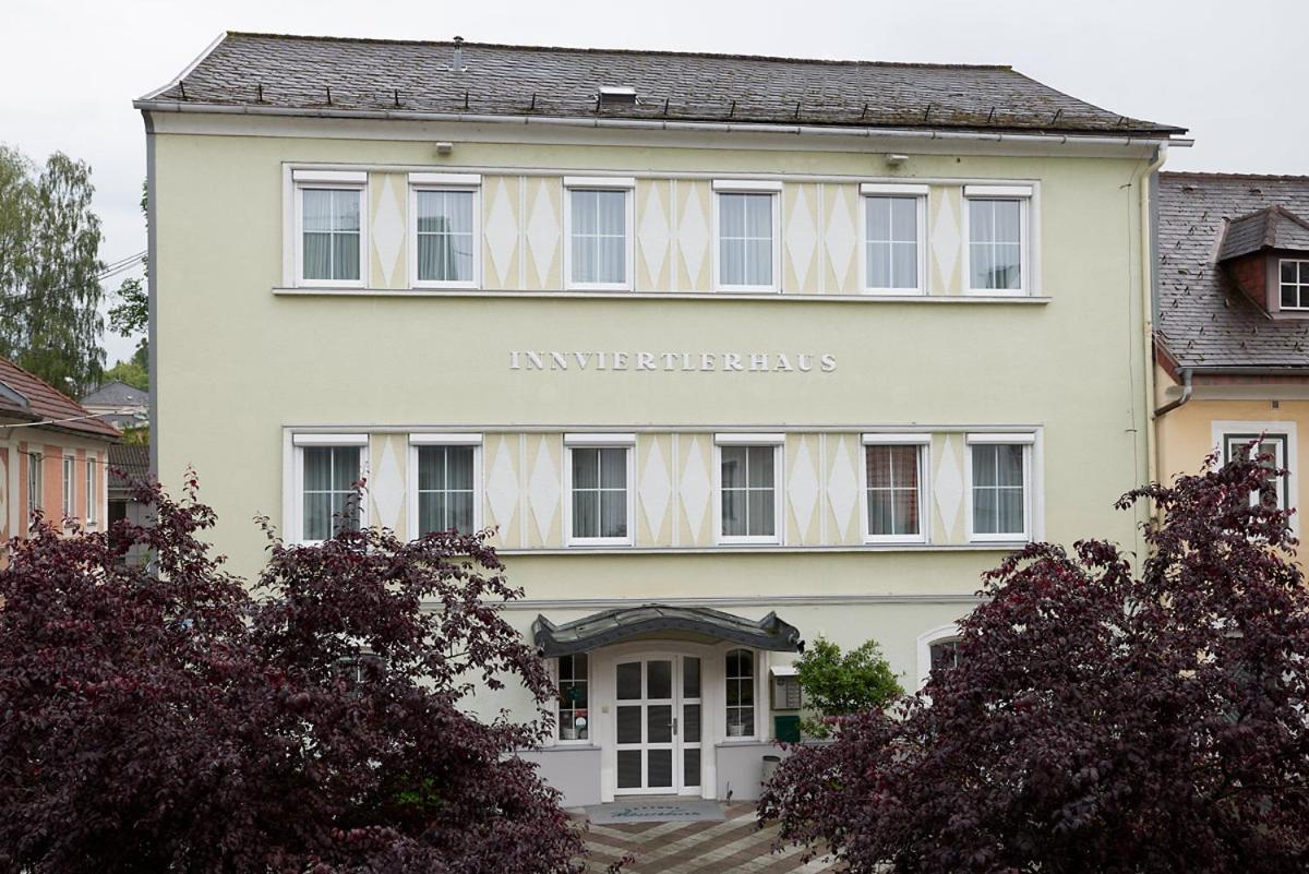 Gasthof Hametner Mit Innviertlerhof Mit Direktem Zugang Zur Therme Mediterrana Durch Unseren Garten! Bad Hall Luaran gambar